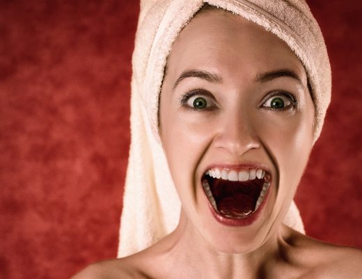 Astuce de grand-mère pour enlever le tartre des dents